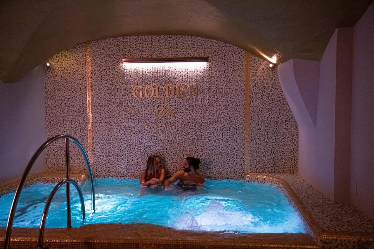 Golden Tower Hotel & Spa Florencia Exterior foto The spa at the hotel