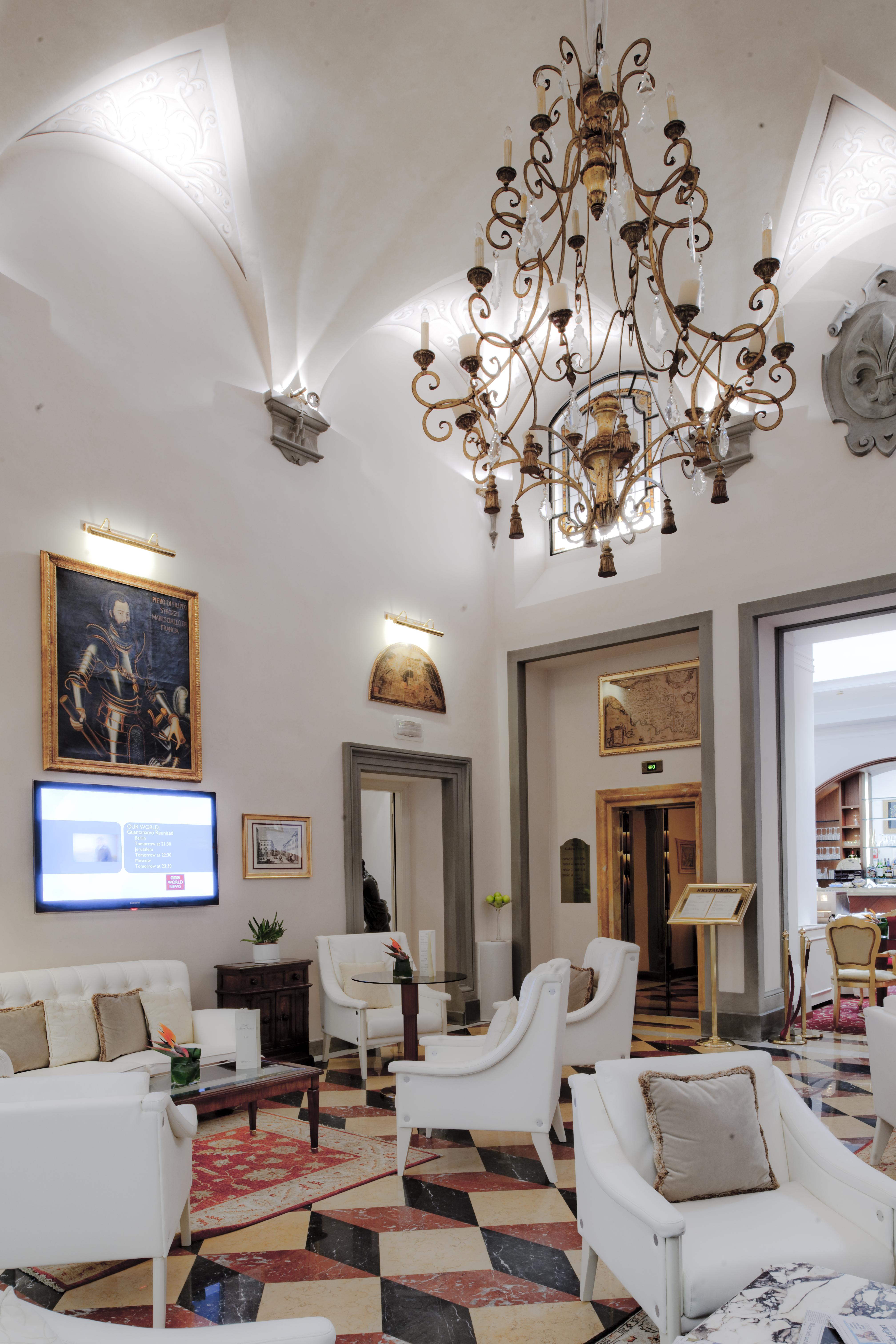 Golden Tower Hotel & Spa Florencia Exterior foto The interior of the museum