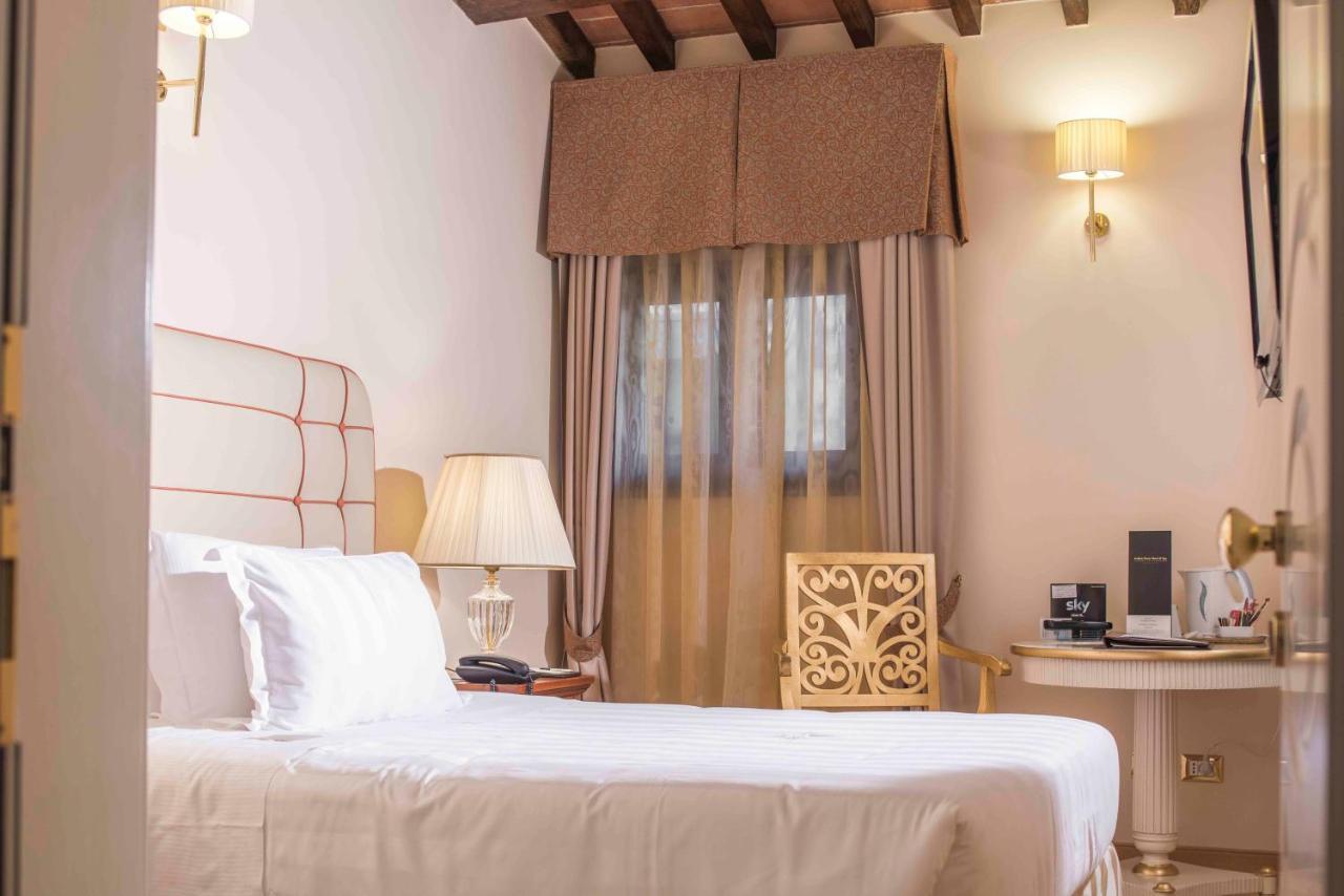 Golden Tower Hotel & Spa Florencia Exterior foto