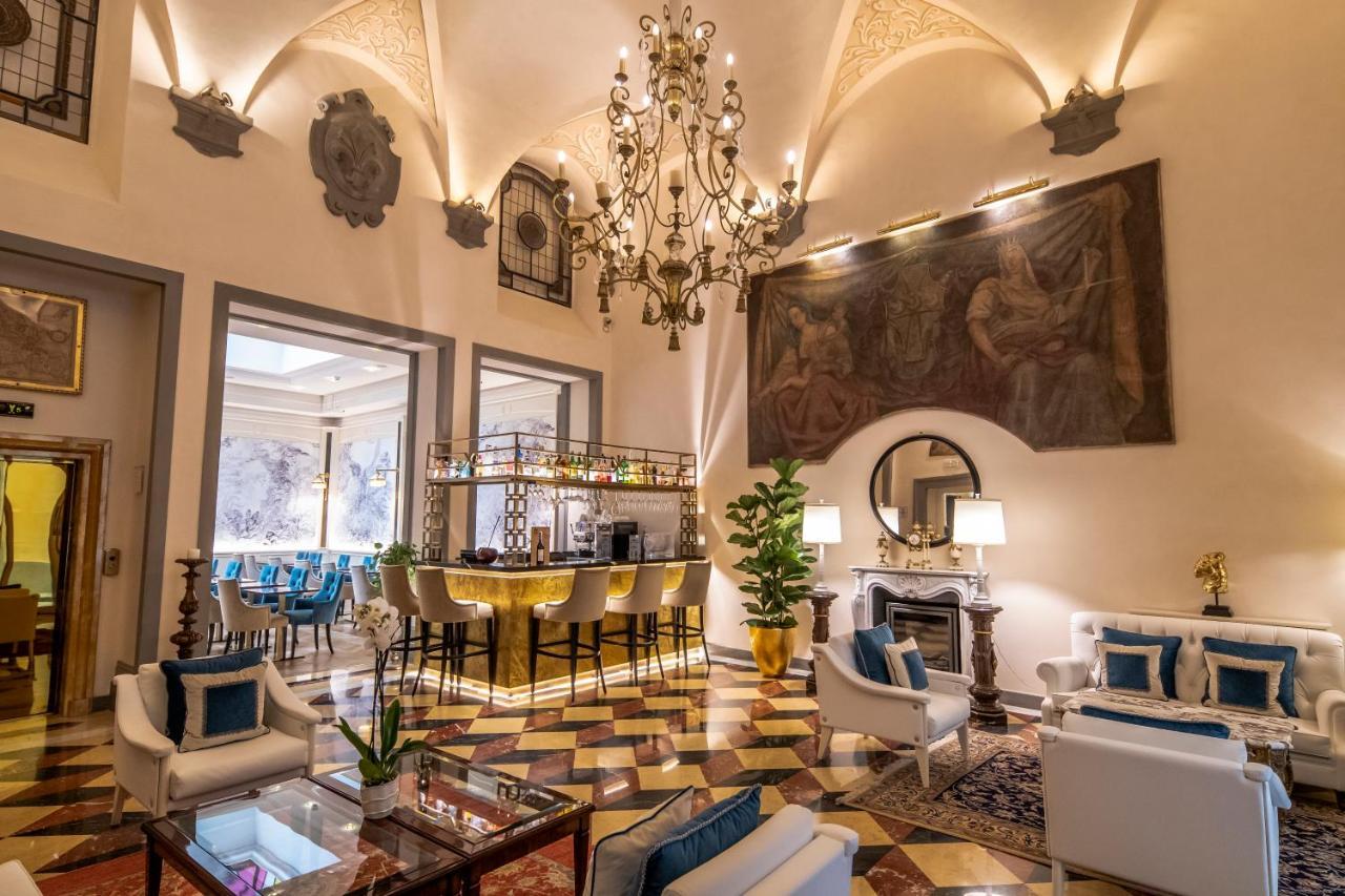 Golden Tower Hotel & Spa Florencia Exterior foto The lobby of the hotel